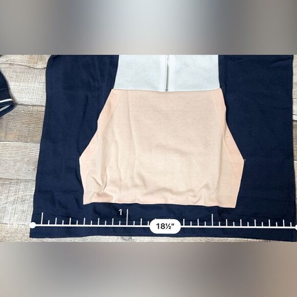 Venus Athleisure Colorblock Full Zip Top Blouse MEDIUM Resortwear Vacation NWT - Picture 6 of 9